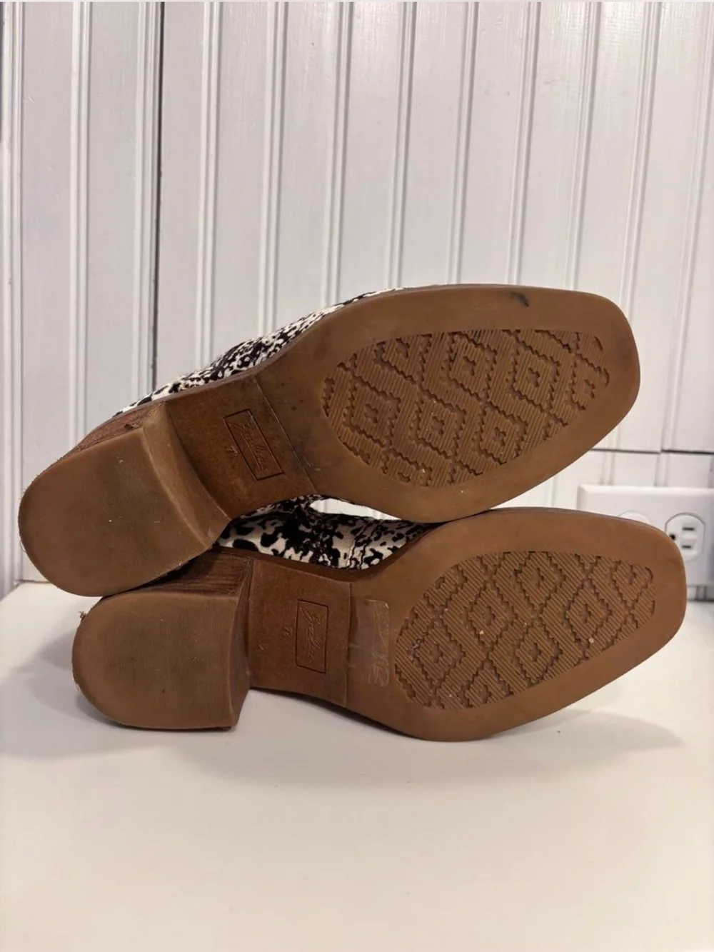 Zodiac Lennon Genuine Calf Hair Western Bootie